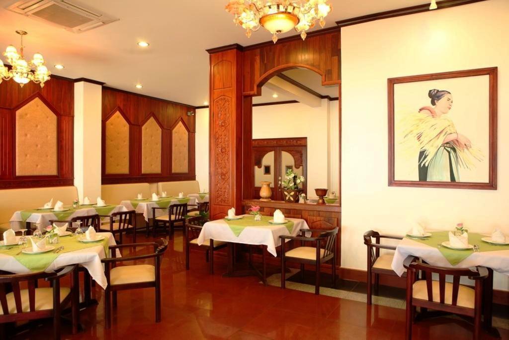 Vansana Riverside Hotel Vientiane Buitenkant foto