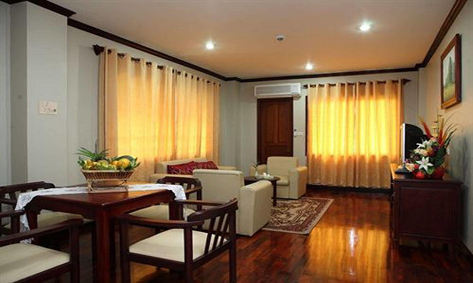 Vansana Riverside Hotel Vientiane Buitenkant foto