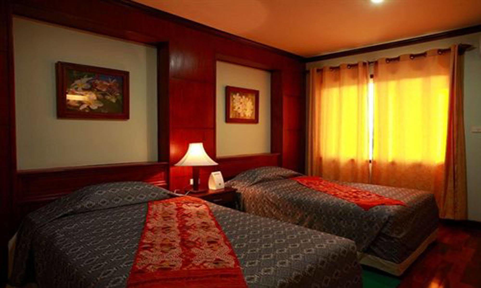 Vansana Riverside Hotel Vientiane Buitenkant foto